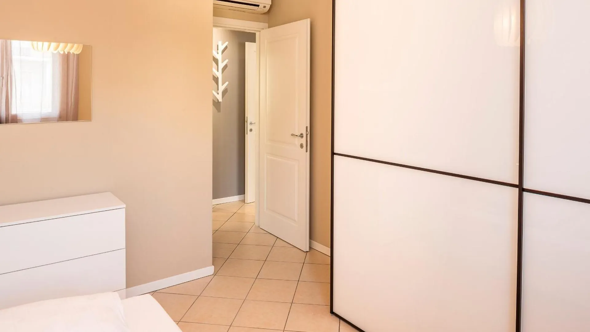 The Grace House Apartment Bardolino Italy
