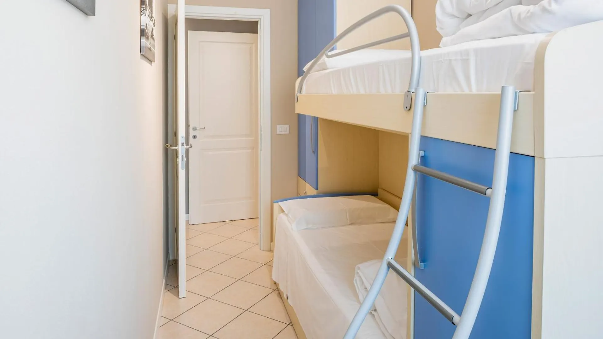 The Grace House Apartment Bardolino 0*,  Italy